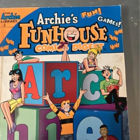 Archie's Funhouse Comics Digest #8 2014 - Picture 1 of 7